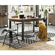 Tavolo Industry in finitura Rovere invecchiato con gambe in metallo