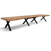 tavolo dotato di allunghe