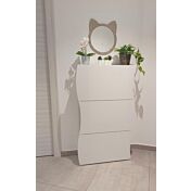 Scarpiera sagomate bianco laccato lucido, linea onda