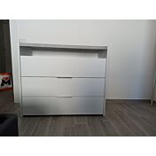 Conveniente Comò moderno 3 cassetti, finitura Bianco opaco e Beton. Guide ammortizzate