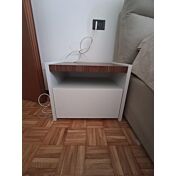 Moderna Coppia di comodini finitura Bianco Opaco e Noce Dark, guide ammortizzate