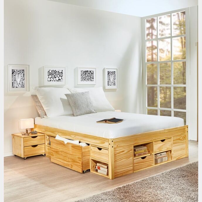 Letto con cassetti e comodino incluso