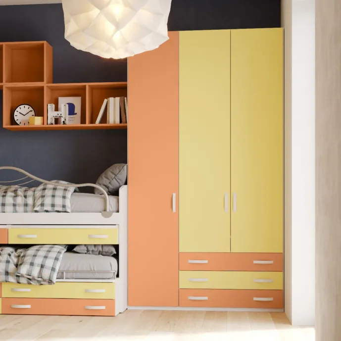 Armadio 3 ante 2 cassetti, L.137 H.247, Giallo, Albicocca e Nuvoa frassino Zenzero Shop