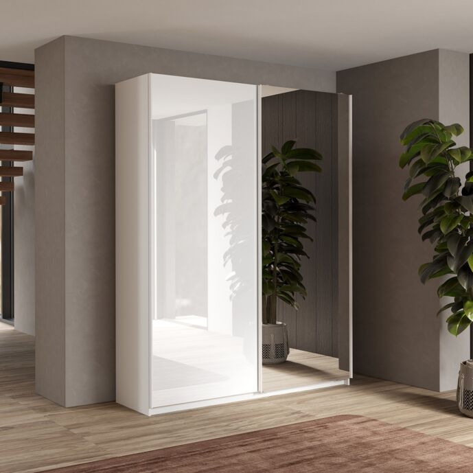 armadio con specchio piccolo