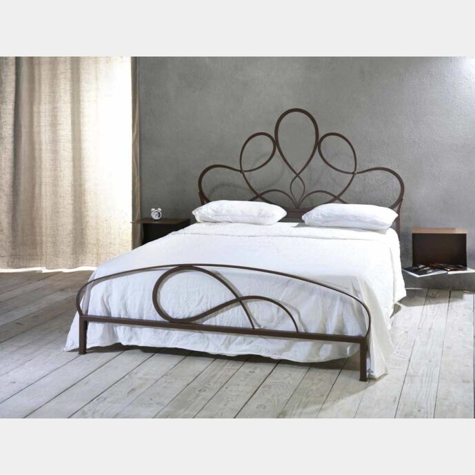 Letto in ferro battuto Puccini effetto corten, made in Italy