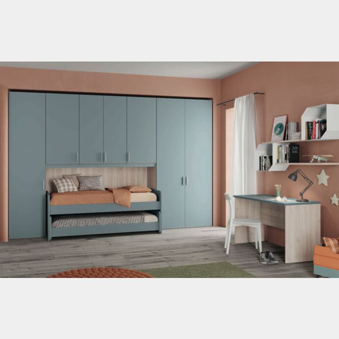 Armadio a ponte con 7 ante battenti in finitura Cadaques