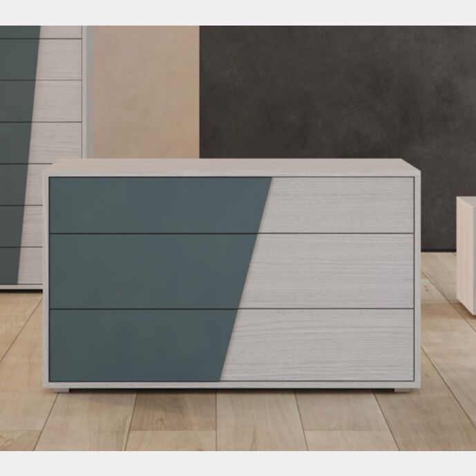 Spazioso Comò moderno, finitura laccato opaco Bristol e Nuvola Frassinato