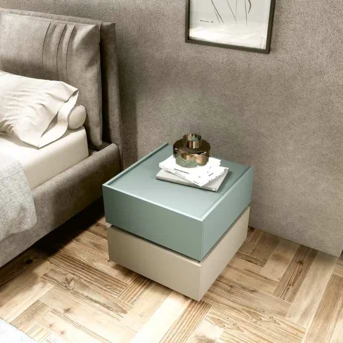 comodini cassetti sovrapposti