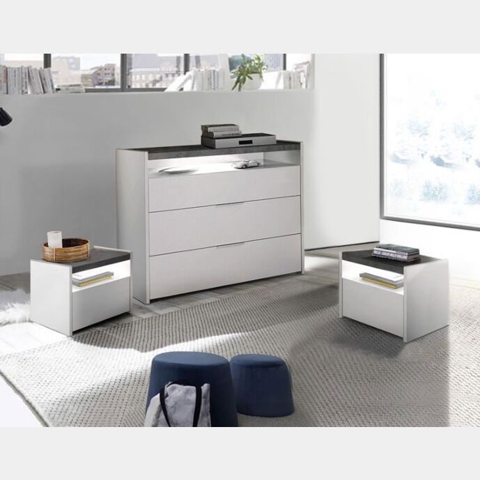 set comodini e comò bianco