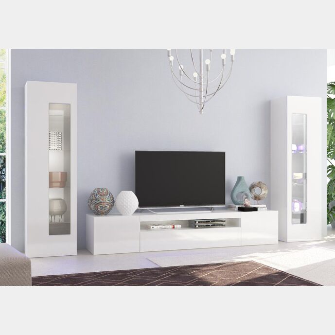 Soggiorno con 2 vetrine e una base porta Tv in finitura Bianco lucido