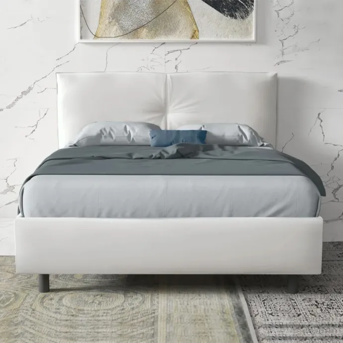 letto in ecopelle bianca