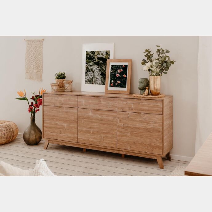 Credenza di design in finitura bamboo con tre ante e tre cassetti