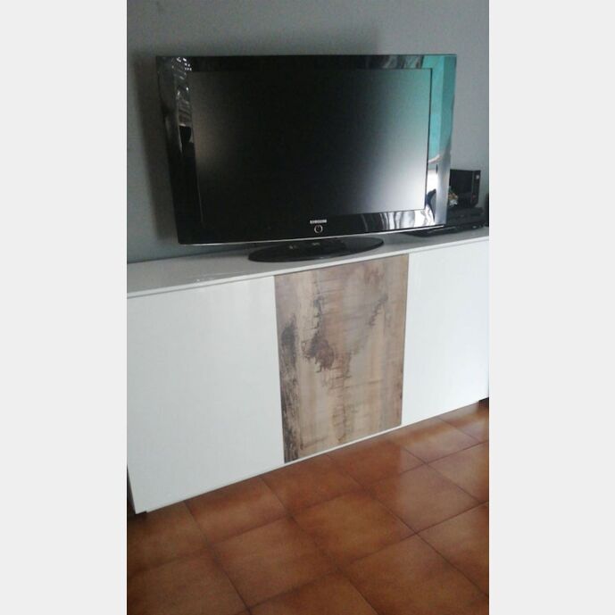 ACQUISTA ANCHE TU Madia bianca lucida e pero a 3 ante