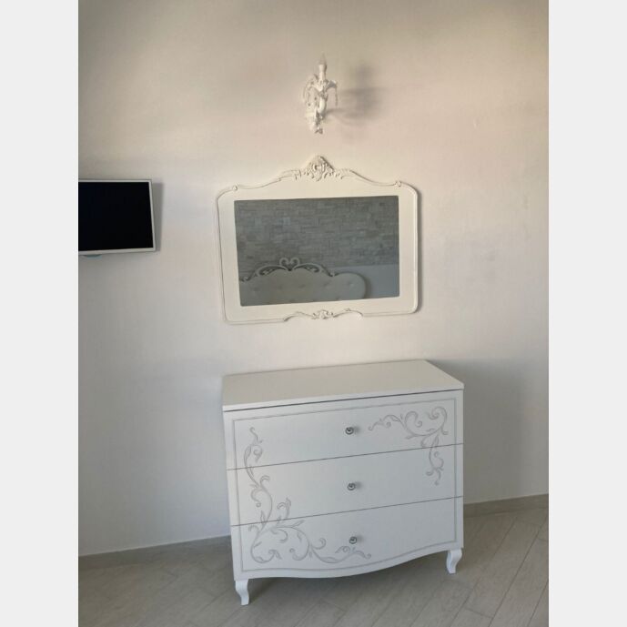 Comò serigrafato con 3 cassetti in finitura Bianco