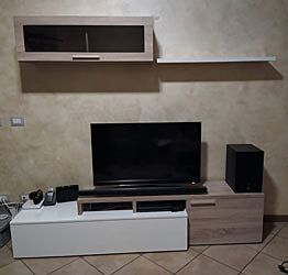 ACQUISTA ANCHE TU Parete attrezzata moderna, porta tv, mensola e pensile, rovere e bianco lucido