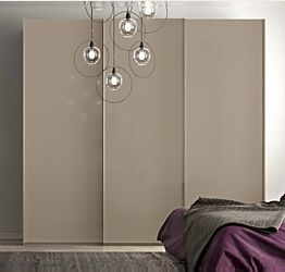 Armadio a 3 ante scorrevoli in finitura nobilitato Visone Zenzero Shop