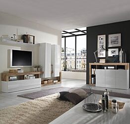 Soggiorno moderno con parete attrezzata e madia a 3 ante in finitura bianco lucido e pero