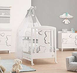Lettino per neonati Winnie, bianco con decori orsetto