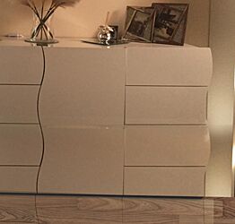 Madia linea onda con ante e cassetti in finitura Bianco