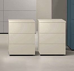 Coppia di comodini moderni a 3 cassetti, finitura Orzo