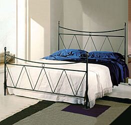 Letto matrimoniale Taenite in ferro, finitura Nero grafite