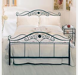 letto in ferro versione grigio polvere