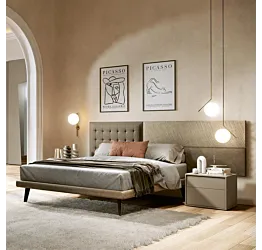 letto moderno con testata marrone