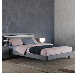 letto laccato opaco