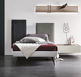 Letto testiera sfalsata, una piazza e mezza, ecopelle 