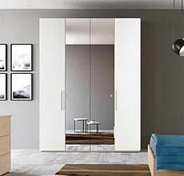 Armadio moderno finitura bianco nobilitato, 4 ante battenti, 2 con specchio