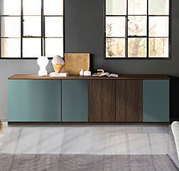 madia con zoccolo petrolio