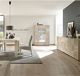 Sala completa di tavolo, madia e vetrina in rovere serigrafato