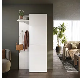 ingresso bianco con appendiabiti