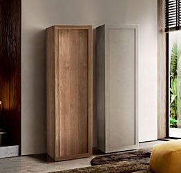 Elegante Colonna larga a terra ad un'anta, frontale con telaio