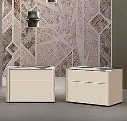 Comodini con top in vetro, finitura Orzo e Marmo bianco