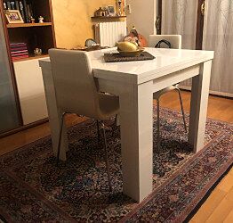 Moderno Tavolo moderno 90x90 apertura a libro, finitura Bianco Lucido