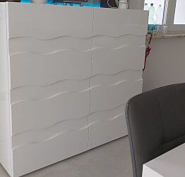 Credenza  Madia contenitore onda a 2 ante, finitura bianco lucido, design moderno