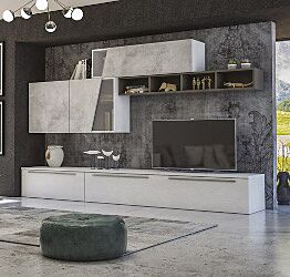 Parete attrezzata Bianco frassino con frontali e elementi sospesi in finitura Cemento e libreria orizzontale color Fango