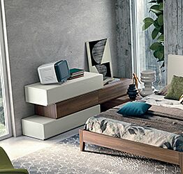 Comò particolare di alta qualità in finitura Frassinato bianco e Quercia Brown