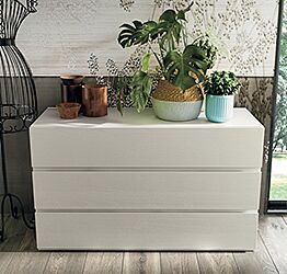 Comò moderno di alta qualità in finitura Frassinato bianco 