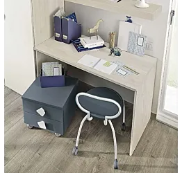 Zona studio camerette con mensole, finitura Noce brina