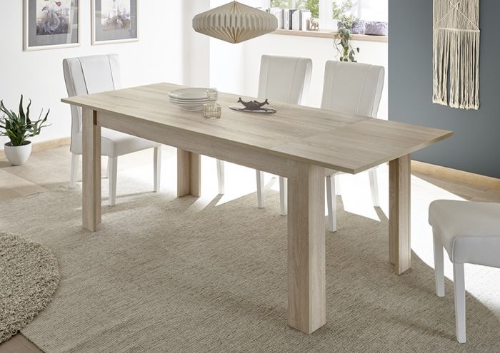 Soggiorno moderno con 2 madie e un tavolo  in finitura Rovere samoa con specchi