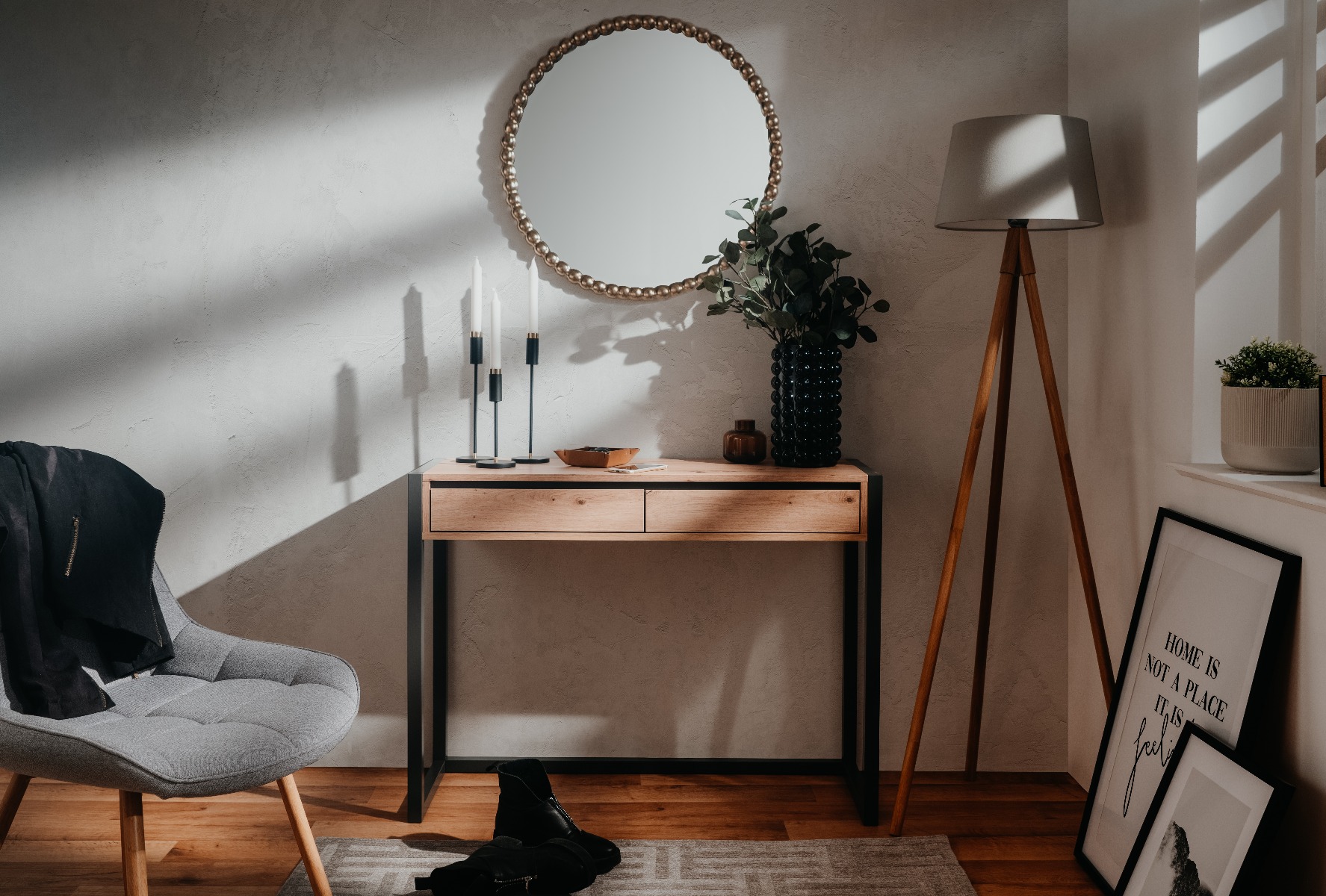 Mobile da ingresso in finitura Antracite e Rovere Nodato