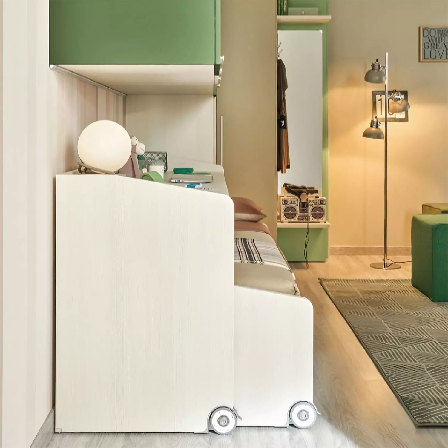 camera con ponte e angolo verde