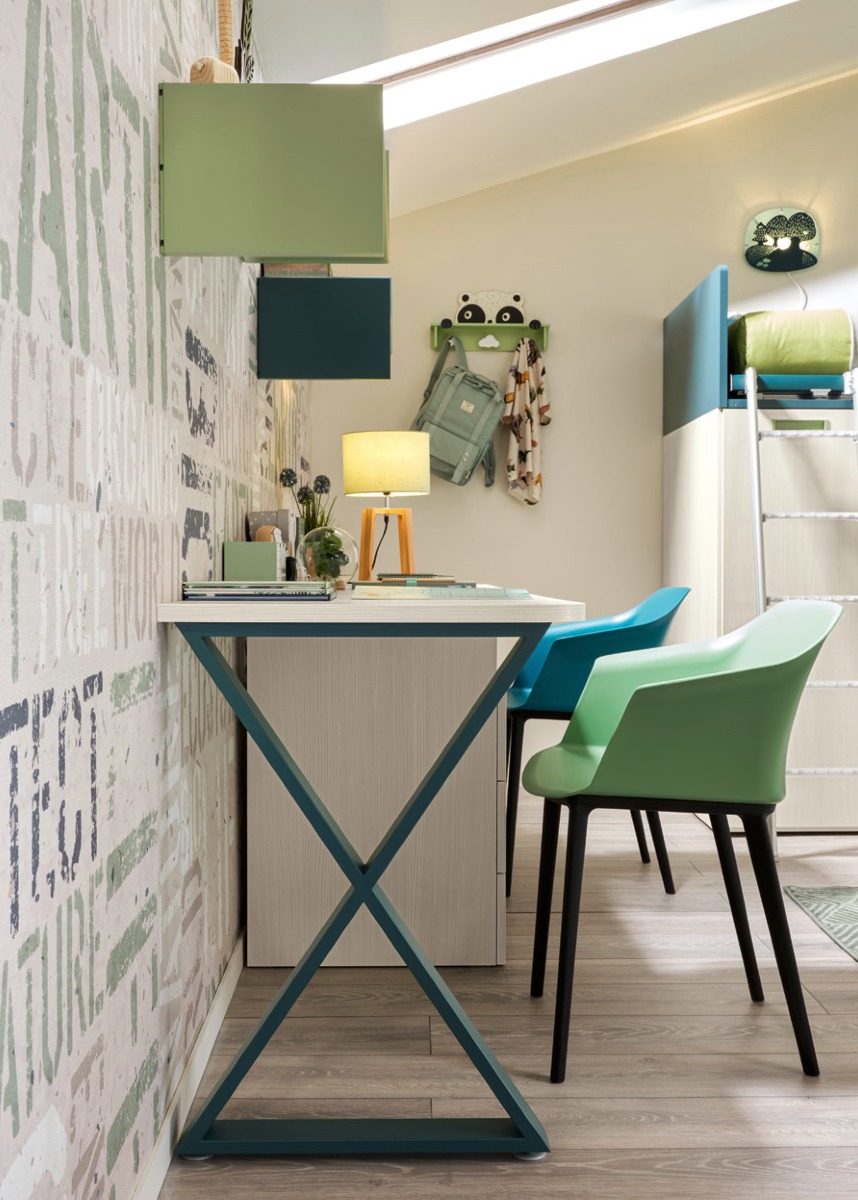 Scrivania con doppia postazione Moretti Compact, finitura Betulla, Flora e Pavone