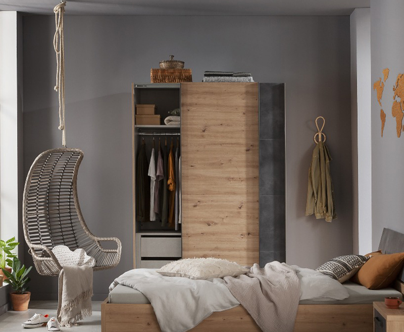 Armadio industry con 2 ante scorrevoli, finitura Rovere e Grigio smoke Zenzero Shop