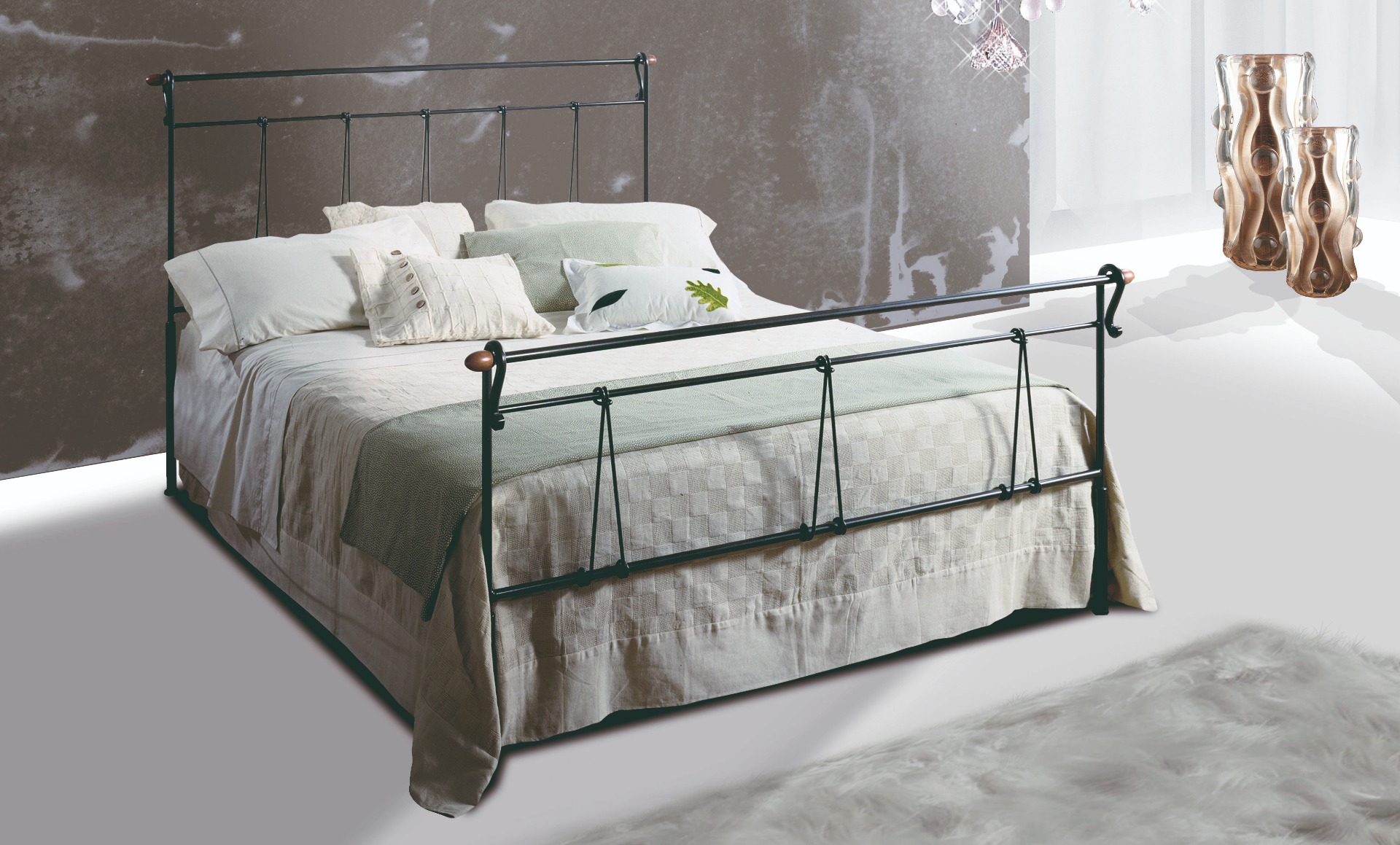 Letto matrimoniale Sirius  in ferro battuto in finitura Nero satinato