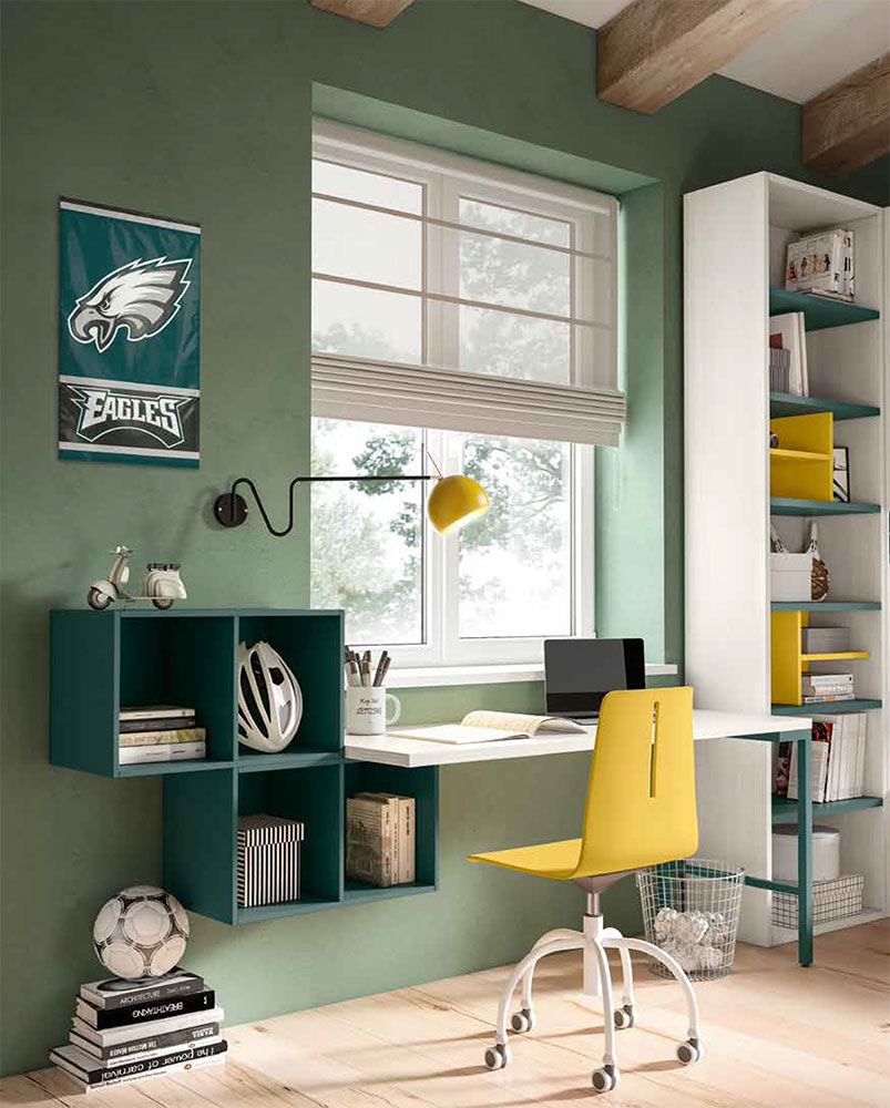 Zona studio moderna in finitura Bianco larice e Verde salvia