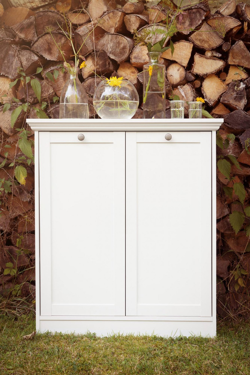 Madia, credenza con 2 ante finitura Bianca