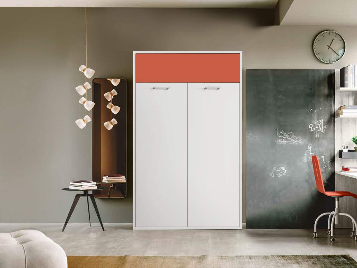 Letto a scomparsa verticale una piazza e mezza, finitura Bianco e Corallo, Made in Italy